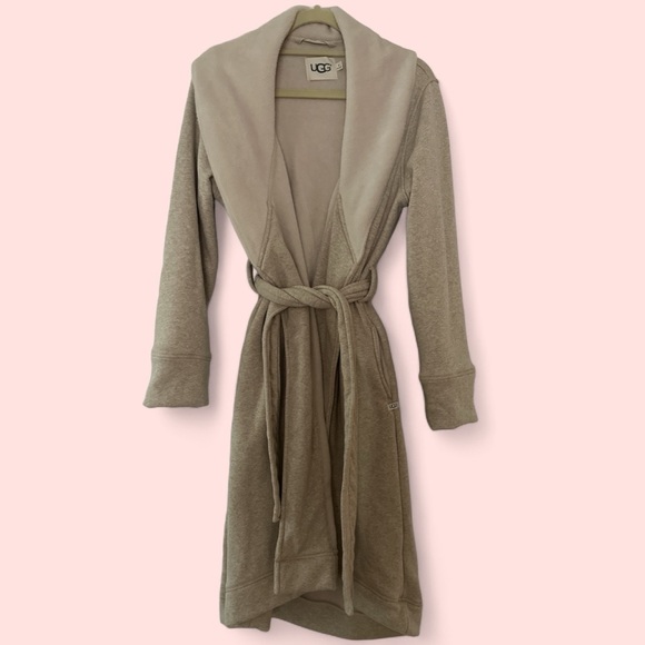 UGG Bathrobe - size medium - Picture 7 of 7
